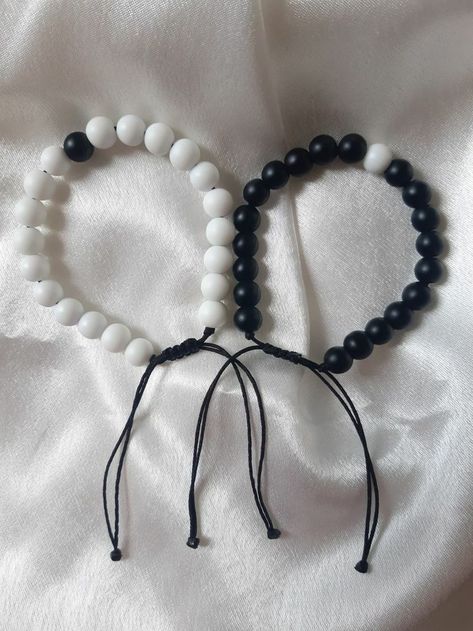 Handmade Bracelets For Boyfriend, Diy Bracelets For Boyfriend How To Make, Bracelets For Your Boyfriend, Diy Bracelets Couple, Diy Bracelets For Boyfriend, Jewelry For Boyfriend, Bracelet For Boyfriend, Bracelet For Couples, Matching Jewelry For Couples