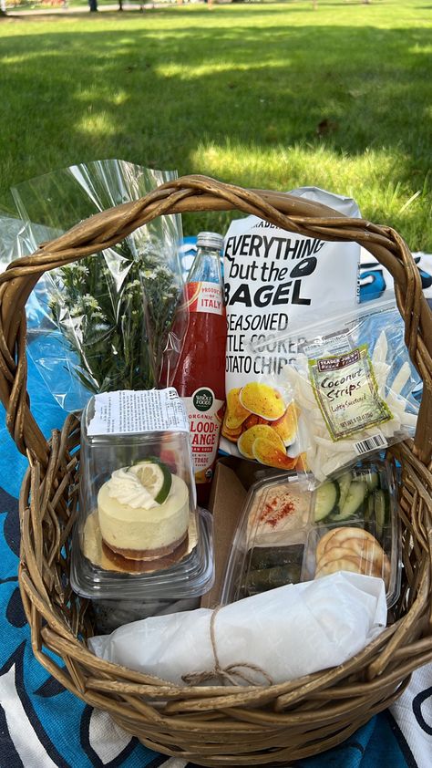 Picnic basket, spring picnic, picnic ideas, spring, spring aesthetic, whole foods, outdoor, picnic, trader joes Diy Picnic Basket, Picnic Basket Ideas, Picnic Basket Diy, Spring Picnic, Picnic Ideas, Family Picnic, Outdoor Picnic, Spring Aesthetic, Basket Ideas