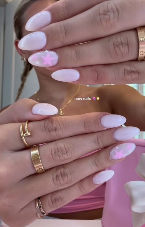 Nail Inspiration Preppy, Birthday Nails Inspiration Pink, Pink Nails Ideas 2024, Cool Pink Nails, Nails For Little Kids, Light Pink Nails With Design, Cute Birthday Nails, Really Easy Nails, Nail Ideas Aesthetic