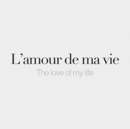 Citations Bio Instagram, French Love Quotes, French Words Quotes, Citations Instagram, Beach Captions, Selfie Quotes, Unique Words Definitions, Instagram Bio Quotes, French Phrases