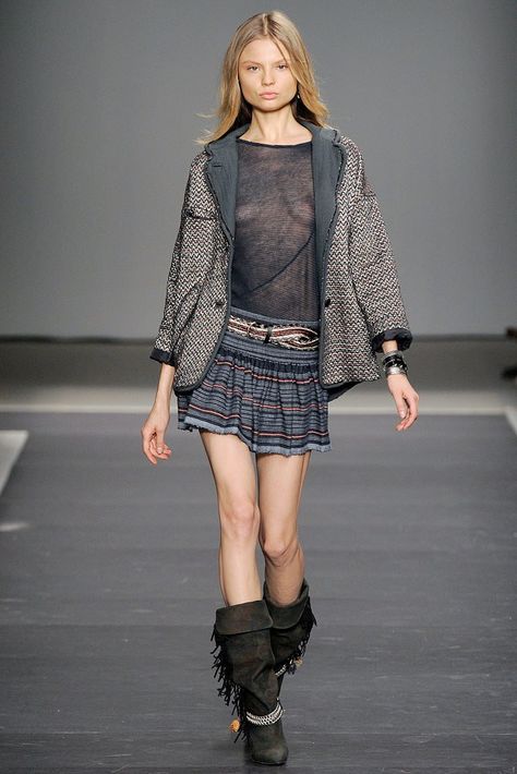 Isabel Marant Style, 2010s Fashion, 2000s Outfits, Model Outfit, Fashion Catalogue, Women Outfit, Fashion Fits, Runway Models, Fashion Shows