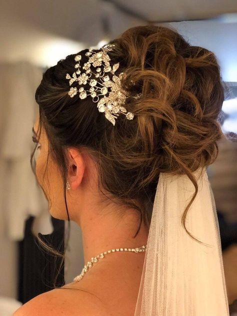 Bride Hairstyles With Veil Long, Long Veils, Bride Hairstyles With Veil, Bridal Ponytail, Wedding Hairstyles With Crown, High Updo, Sheer Veil, Bride Updo, Hairstyles Design