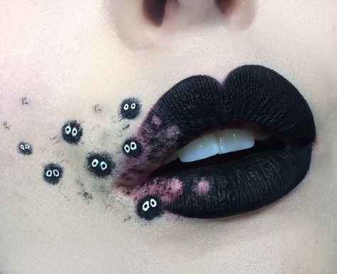 Susuwatari lips Anime Make-up, Art Lips, Make Up Designs, Lip Art Makeup, Halloween Beauty, Anime Makeup, Make Up Inspiration, Japanese Makeup, Style Gothic