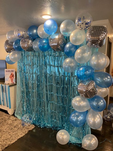 Mamma Mia Bachelorette Party, 17 Doğum Günü, 17th Birthday Party Ideas, Queen Birthday Party, 17. Geburtstag, Lila Party, Seventeenth Birthday, Last Disco, Sweet Sixteen Birthday Party Ideas