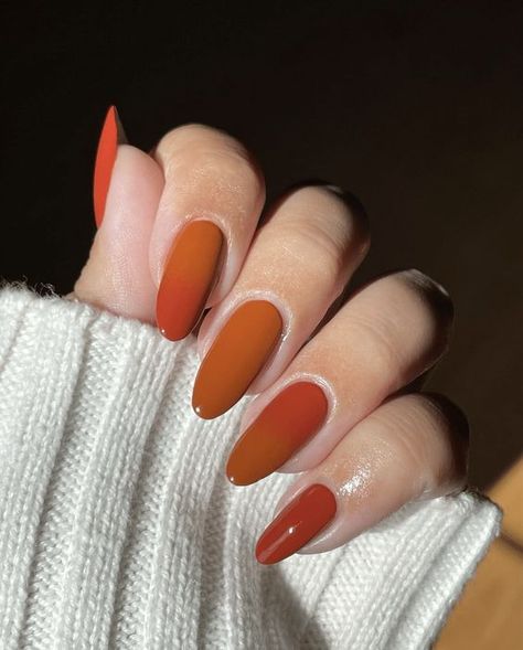 Spice Nails, Autumn Manicure, Orange Nail Designs, Fall Nail Trends, Abstract Nail Art, Pumpkin Nails, Cute Nails For Fall, Simple Gel Nails, Matte Nails Design