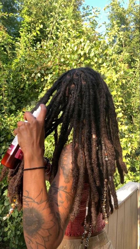 Natural Locs With Curly Ends, Loc Spray, Large Locs, Locs With Loose Ends, Real Locs, Pretty Dreads, Thick Locs, Natural Locs, Dread Hairstyles For Men