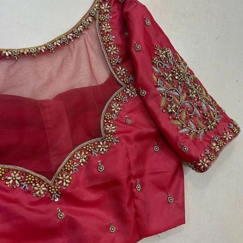 Dm@9640490158 Designer Emblished maggam work customised blouses Fabric: cottonsilk Dispatch: 4 days Price : 2000unstitched 2550stitched Colours and sizes can be customised accordingly Red Designer Blouse, Peacock Saree, Combo Outfits, Long Skirt Top Designs, Magam Work, Blue Blouse Designs, Long Blouse Designs, Patch Work Blouse Designs, Latest Bridal Blouse Designs