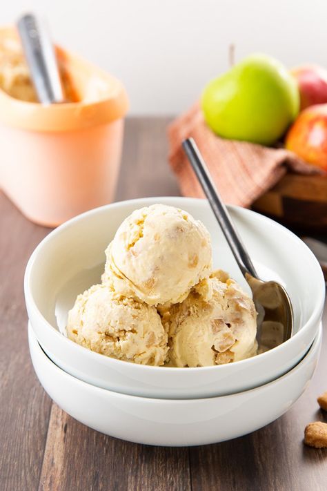 Eggnog Ice Cream, White Chocolate Ice Cream, Apple Pie Ice Cream, Ginger Ice Cream, Small Pleasures, Homemade Eggnog, Ice Cream Maker Recipes, Sweet Bites, Yummy Ice Cream