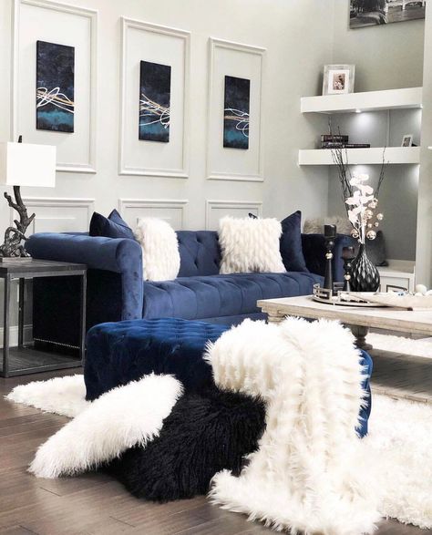 Blue Living Room Decor, Interior Design Per La Casa, First Apartment Decorating, Small Living Room Decor, White Living Room, Blue Living Room, Design Del Prodotto, Living Room Decor Apartment, A Living Room