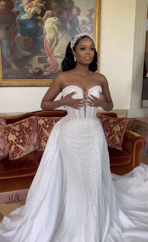 Form Fitting Wedding Dress Black Women, Wedding Dress Old Hollywood Glamour, Pretty Wedding Dresses Black Women, Classy Wedding Dress Black Women, Wedding Dress Black Women Princess, Brid Dress 2024, Simple Mermaid Wedding Dress Black Bride, Mermaid Wedding Dress Ruffles, One Shoulder Lace Wedding Dress