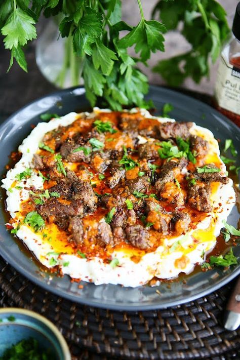 Turkish Doner, Taste Of Home Recipes, Middle East Recipes, Spiced Butter, Marinated Steak, Eastern Cuisine, Nutritious Diet, Lebanese Recipes, Sirloin Steaks