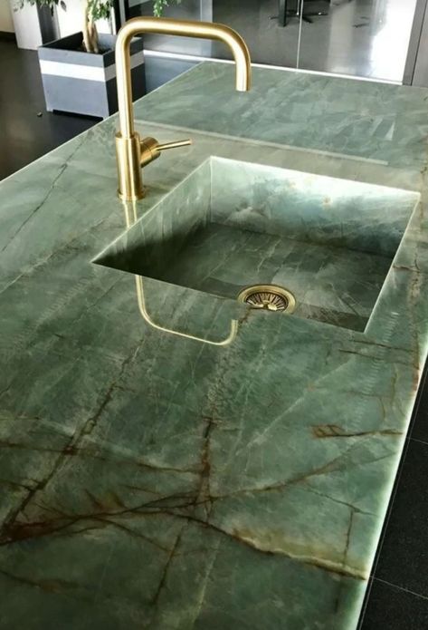 Green Granite Kitchen, Green Granite Countertops, Onyx Kitchen, Marble Kitchen Counters, Marble Benchtop, Green Countertops, Green Kitchen Island, Marble Kitchen Island, Stone Benchtop