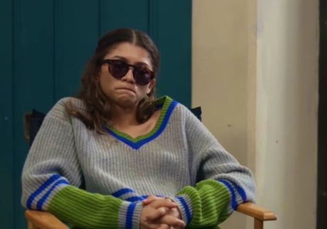 Estilo Zendaya, Varsity Sweater, Reaction Face, Zendaya Coleman, Funny Profile, Mood Humor, Funny Profile Pictures, صور مضحكة, Cute Memes