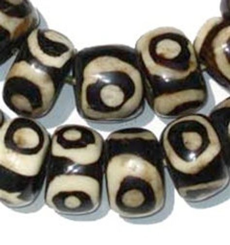 40 Eye Design Batik Bone Beads Large - African Bone Beads - Jewelry Making Supplies - Made in Kenya African Trade Bead Jewelry, Design Batik, African Trade Beads, African Pattern, Bone Beads, African Beads, African Jewelry, Trade Beads, Eye Design