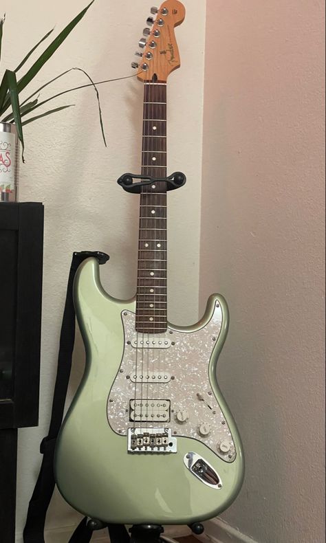 M Sage Green Electric Guitar Aesthetic, Sage Green Bass Guitar, Green Guitar Acoustic, Green Electric Guitar Aesthetic, Pretty Electric Guitar, Sage Green Guitar, Electric Guitar Fender, Guitar Background, Green Electric Guitar