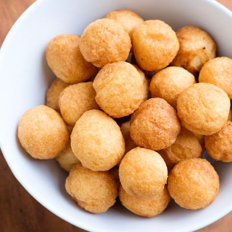 Fried Mochi Balls, Mochi Balls Recipe, Fried Mochi, Mochi Balls, Rice Flour Recipes, Japanese Mochi, Butter Mochi, Mochi Recipe, Mochi Cake