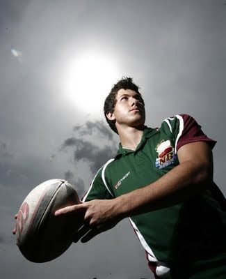 Photographer unknown Athlete Portrait, Rugby Photography, Rugby Funny, Rugby Pictures, Sport Portraits, Male Senior Pictures, Rugby Fashion, Portrait Shoot, Rugby Player