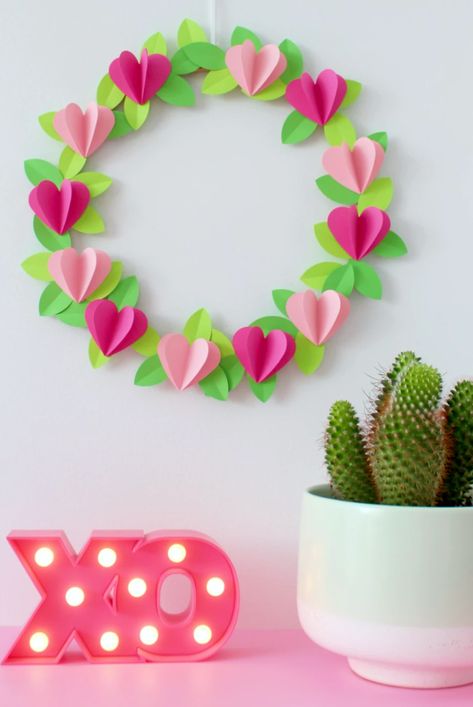 Diy Valentine's Day Decorations, Garland Backdrops, Pink 3d, Paper Wreath, Diy Projects For Beginners, Diy Roses, Crafts For Adults, How To Make Paper Flowers, 3d Heart