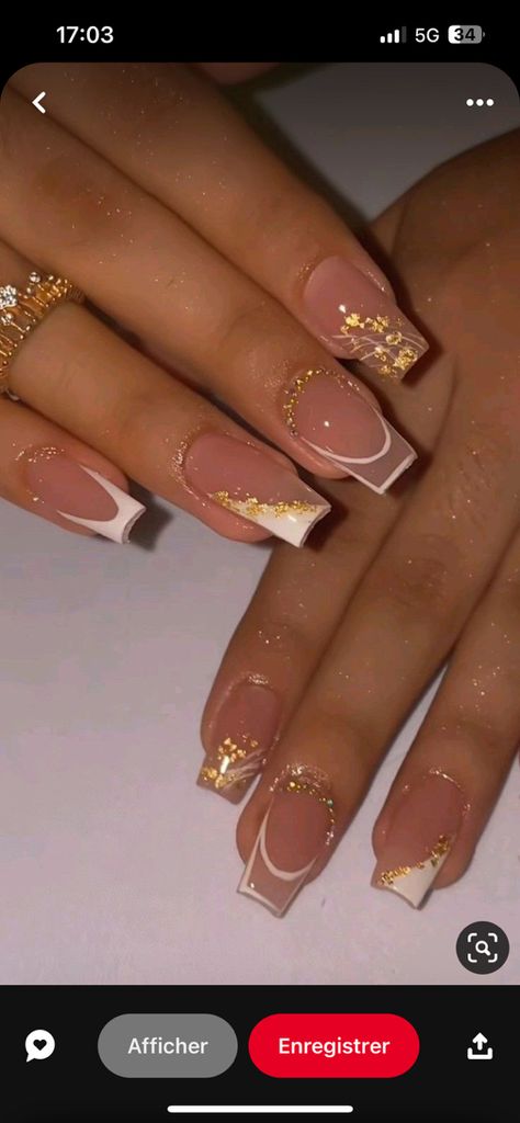 Illuminous Nails, Short Nails Ideas Gold, Short Square Gold Nails, Gold Short Nail Designs, Short Square Acrylic Nails Gold, Hoco Nails Square, Gold Nail Designs Short, Short Nails Gold, Gold Birthday Nails