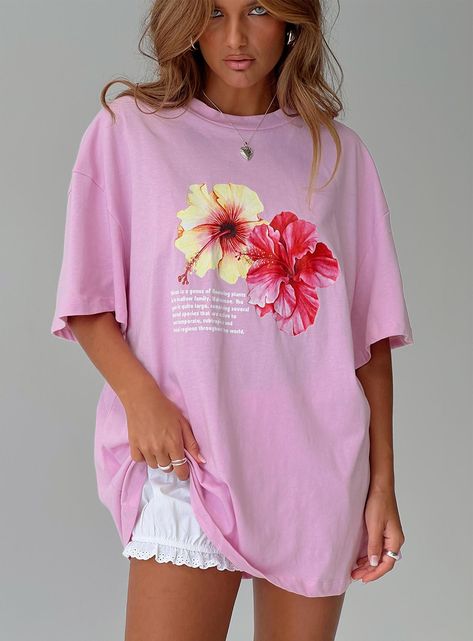 Graphic tee Drop shoulder, crew neckline Good stretch, unlined Princess Polly Lower Impact 60% reclaimed cotton 40% reclaimed polyester Cold hand wash Tops For Summer, Flower Letter, Streetwear Y2k, Flower Letters, Top Streetwear, Floral Outfit, Autumn Style, Solid Clothes, Oversized Tee