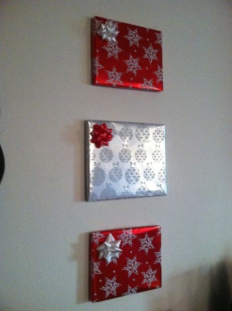 Wrap frames or mirrors that hang on the wall all year round in Christmas wrapping paper to add to your home's decorations! (Thanks, Aly!) Wrapping Paper Wall, Office Christmas Decorations, Christmas Time Is Here, Christmas Kids, Office Christmas, Xmas Decor, Christmas Crafts Decorations, Clever Ideas, Christmas Kitchen