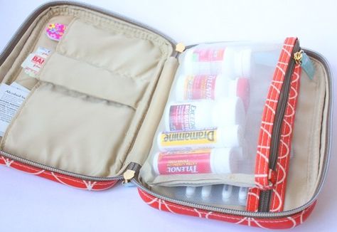 Traveling Pharmacy 6 Purse Medicine Organizer, Medicine Travel Organization, How To Pack Meds For Travel, How To Pack Medicine For Travel, Purse Pharmacy, Packing Medications For Travel, Women Emergency Kit, Travel Medicine Kit, One Bag Travel