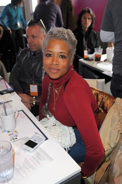 Kelis Short Hair, Undercut Braids, Undercut Braid, Tapered Natural Hair Cut, Gray Pixie, Monica Brown, Platinum Pixie, Silver Haired Beauties, Short Silver Hair