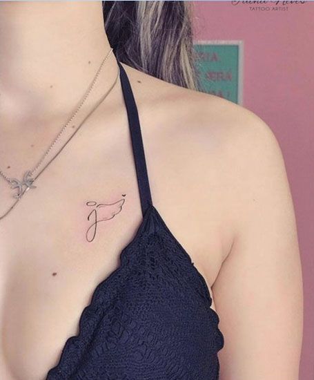 J Tattoo, Diy Tattoo Permanent, Minimalist Tattoo Ideas, Meaningful Tattoos For Women, Wing Tattoo, Inspiration Tattoos, Tattoos Geometric, Small Meaningful Tattoos, Initial Tattoo