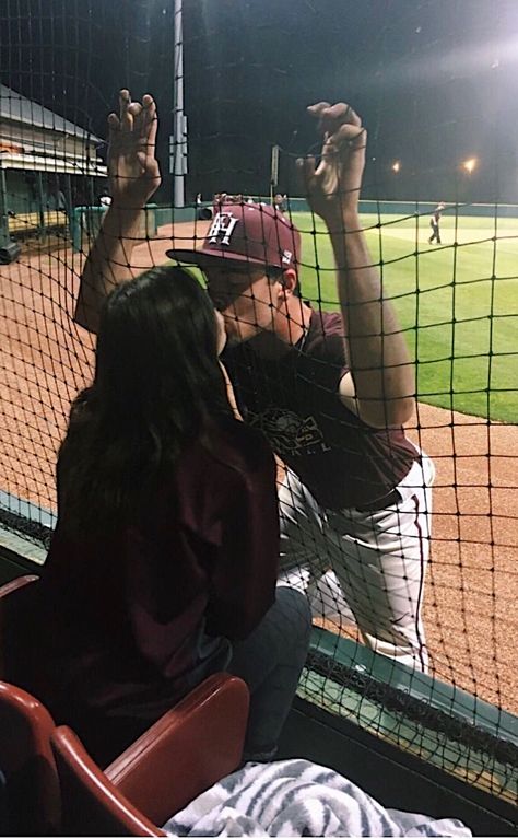 love uwu baseball boys couples teens cute soft aesthetic romance dating Photos Couple Mignon, Baseball Couples, Couple Tumblr, Filmy Vintage, Fotos Goals, Couple Goals Teenagers, Goals Pictures, Boyfriend Goals, Cute Couples Photos