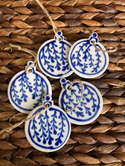 Blue And White Christmas Ornaments, Clay Mobile, Upcycled Vase, Blue And White Christmas, Clay Christmas Decorations, White Christmas Ornaments, Porcelain Christmas Ornaments, Clay Crafts Air Dry, Porcelain Ornaments