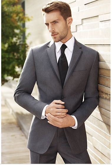 Vera Wang for men Mens Grey Suit, Grey Tux, Terno Slim, Costume Gris, Grey Tuxedo, A Man In A Suit, Charcoal Suit, Man In A Suit, Mens Wearhouse