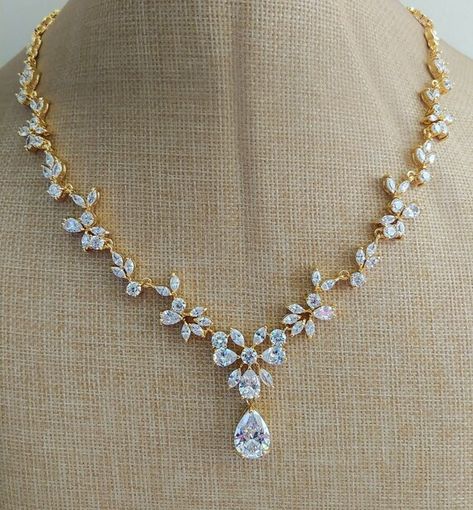 Check out this item in my Etsy shop https://www.etsy.com/ca/listing/1063224682/cubic-zirconia-wedding-setpear-drop Bridal Pendant Necklace, Jewelry For Bride, Bridal Pendant, Pear Shaped Pendant, Wedding Jewelry For Bride, Flower Motifs, Zircon Jewelry, Dress Indian, Cz Jewelry