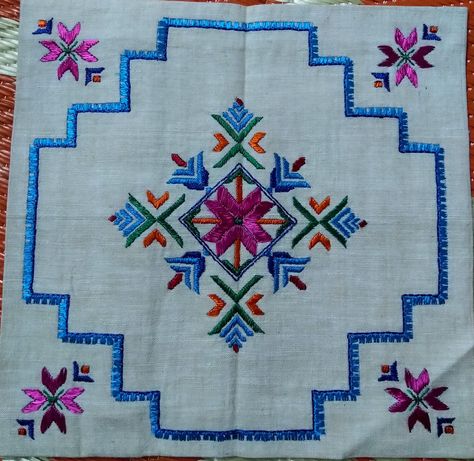 Phulkari Motifs Design, Phulkari Embroidery Motifs Traditional, Traditional Phulkari Embroidery Design, Fulkari Embroidery Motifs, Phulkari Embroidery Motifs Patterns, Phulkari Embroidery Designs Pattern, Phulkari Embroidery, Indian Handicrafts, Traditional Embroidery