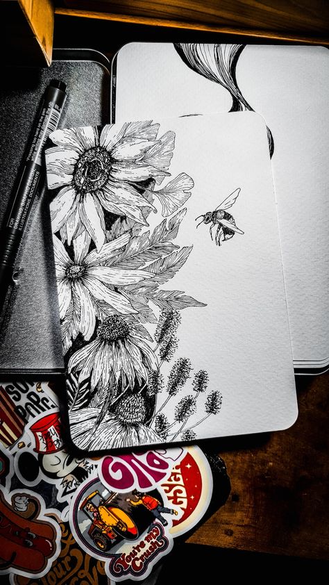 Fineline Flower Drawing, Modern Art Sketch, Sketchbook Art Inspiration Pencil Nature, Fine Pen Art Drawing, Micron Pen Art Flowers, Pen Art Landscape, Art Sketchbook Flowers, Pen Art Work Illustrations, Ink Sketches Sketchbooks