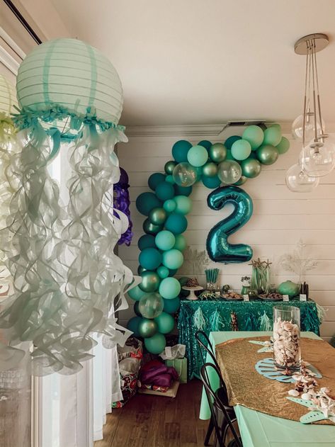 Two the Sea Party - Under the Sea party decor ideas 2nd Birthday Under The Sea Theme, Under The Sea Birthday Party 2, Under The Sea Second Birthday Party, Ocean Second Birthday Party, Turtle Bday Party, Two The Ocean Birthday Party, Sea Turtle Theme Party, Turtle Two Birthday, 1st Birthday Under The Sea Theme