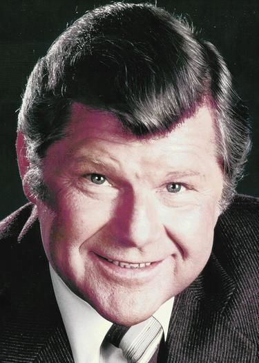 Bob Hastings Mchales Navy, Mchale's Navy, Forest Lawn Memorial Park, The Poseidon Adventure, Celebrities Who Died, Archie Andrews, Yes Man, Family Circle, Batman The Animated Series