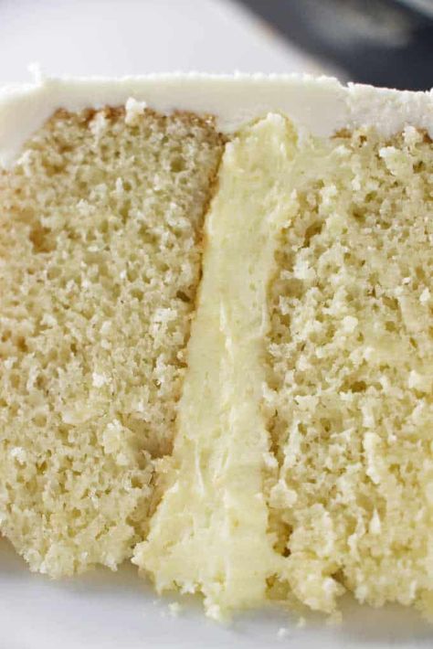 Vanilla Cake Filling Story - Savor the Best Vanilla Cake Filling Recipes Easy, Filling For Layer Cakes, Vanilla Layer Cake With Filling, Layer Cake Filling Recipes Easy, Vanilla Filling For Cake, Filling Cakes Recipes, Vanilla Cake Filling Recipes, Vanilla Cake With Filling, Vanilla Mousse Cake Filling