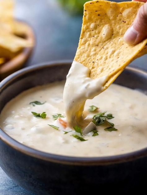 Slow Cooker White Queso, Crock Pot White Queso Dip, Cheese Dip In Crockpot, Slow Cooker Queso Dip, Amazing Dips, White Queso Recipe, Slow Cooker Dips, Spicy Queso, White Queso