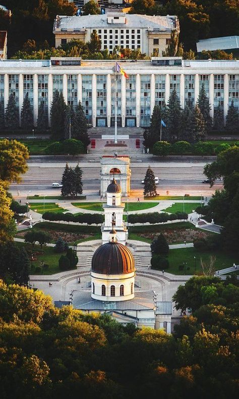 Chisinau Moldova, Republica Moldova, Landlocked Country, Voyage Europe, Wine Collection, European Countries, Eastern Europe, Countries Of The World, Most Beautiful Places