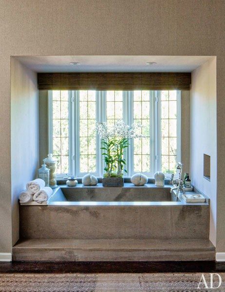 Sunken Bathtub with Steps: Why Are They Gaining Popularity - Decoholic Bay Window Decor, Concrete Bathtub, Sunken Bathtub, Stone Tub, Built In Bathtub, Stone Bathtub, Bathtub Design, Dream Bathrooms, Jairzinho