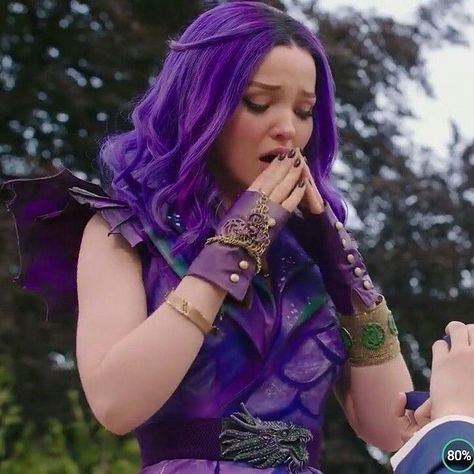 Dove Cameron Descendants, Disney Descendants Mal, Descendants Pictures, Mal Descendants, Descendants Costumes, Disney Descendants Movie, Descendants Characters, Mal And Evie, Disney Descendants 3