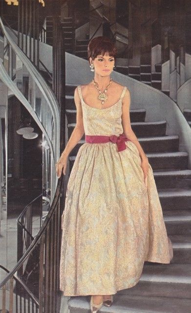 Chanel - 1964                                                                                                                                                                                 More 1960 Fashion, Fashion 1960s, Mode Chanel, Chanel Dress, 60 Fashion, Vintage Gowns, Vintage Couture, Julia Roberts, Chanel Fashion