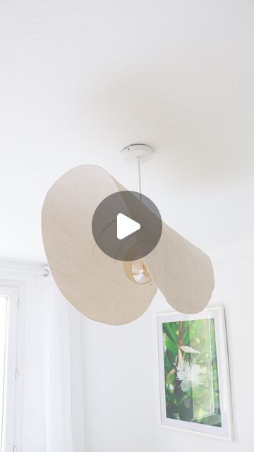 Isnata 🌞 | ✨✨ DIY LUMINAIRE / SUSPENSION ✨✨ #diy #doityourself #recup #diylampe #diylamp #diyplafonnier #diydeco #diyhomedecor #homedecor #h... | Instagram Diy Suspension Luminaire, Diy Ceiling Light, Suspension Diy, Diy Suspension, Diy Luminaire, Diy Ceiling, Diy Hanging, Diy Lamp, Home Deco