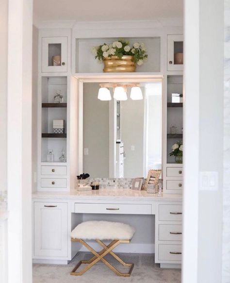 Built In Makeup Vanity In Bedroom, Built In Vanity Ideas, Closet With Vanity, Built In Dressing Table, Vanity In Bedroom, Built In Vanity, Bedroom Built In Wardrobe, New House Bathroom, Stylish Bedroom Design