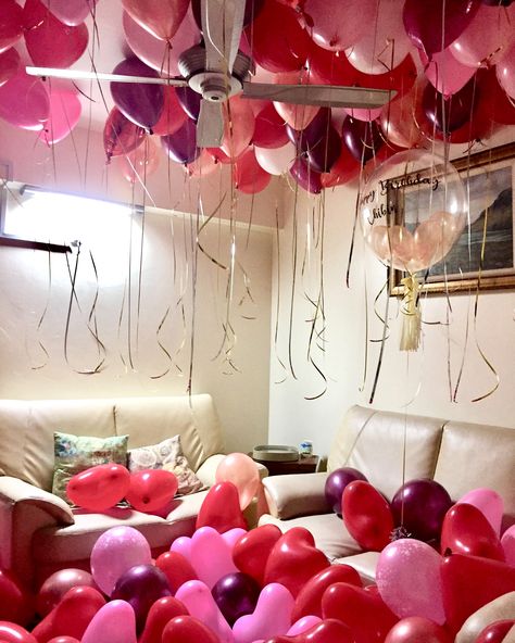 Room full of balloons Room Full Of Balloons Birthday, Decorate Birthday Room, Room Filled With Balloons, Room Full Of Balloons, Room With Balloons, Birthday 22, Birthday Room, Pinterest Contest, Pink Birthday Party