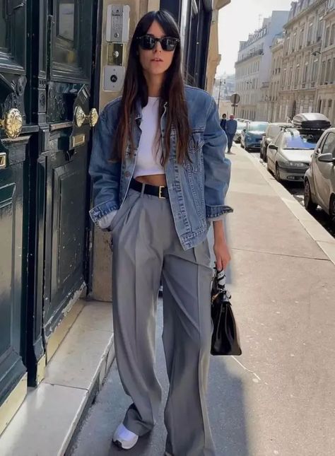 Style Guides Women, Trend Style 2024 Summer, Semi Casual Outfit Women Work, Paris Street Style 2024, Winter Basic Outfits, Basic Outfits Spring, Trendy Work Outfits For Women, Breakfast Outfit Ideas, Barber Outfit