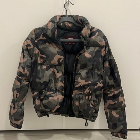 Women’s Cropped Camo Puffer Jacket Camo Puffer Jacket, Cropped Puffer Jacket, Puffer Jacket, Camo, Puffer, Blazer, Outfit Inspo, Plus Fashion, Fashion Trends