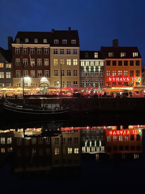 Copenhagen At Night, At Night, Copenhagen, House Styles, Home Decor, Home Décor