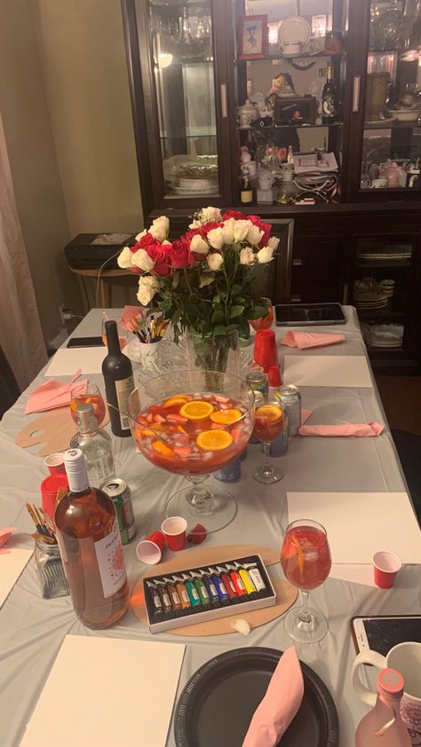 #party #paintnight #girlsnightinpartyideas #aesthetic #birthdaypartyideas #birthdayparty #tabledecor Dip Night, Paint Night, Table Set Up, Night Table, Paint And Sip, Table Setup, Summer 24, Birthday Bash, Table Set