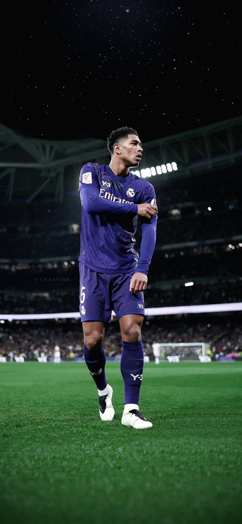 Halal Madrid, Soccer Images, Football Players Photos, Real Madrid Team, Soccer Photography, Football Players Images, Soccer Boyfriend, Football Photography, Real Madrid Wallpapers